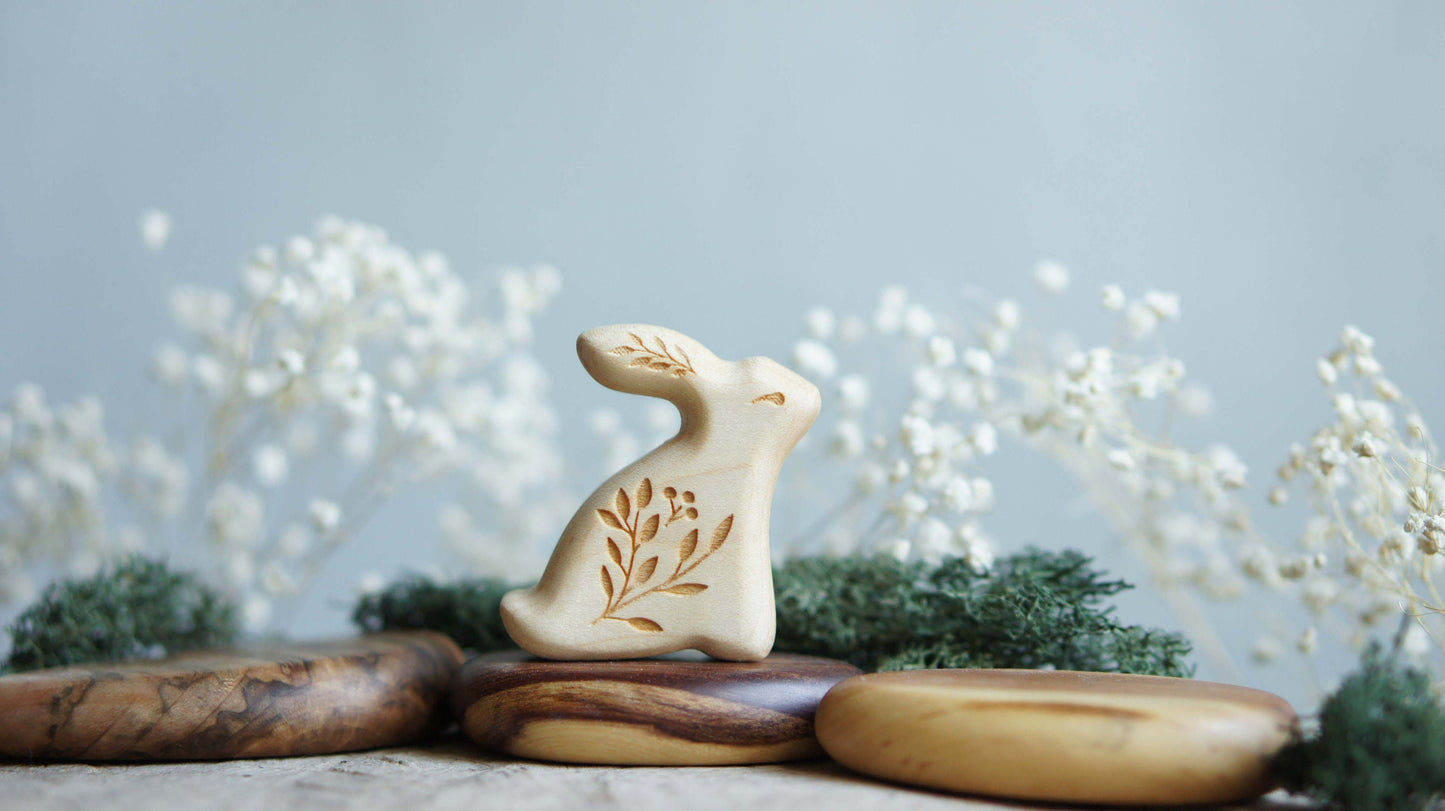 Wooden forest animal figurine set (3 pcs) - Wooden figurine animal squirrel, hedgehog, bunny -