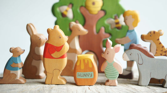 Winnie the Pooh set of wooden toys (11 pieces). Classic Winnie The Pooh Design wooden toys. Vintage Winnie Pooh and Friends toys.